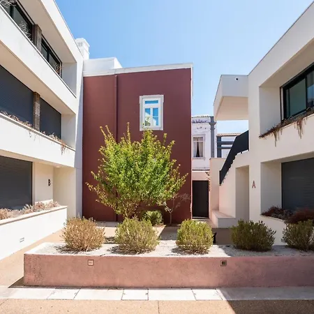 Diamond Downtown Center *