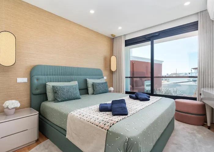 Diamond Downtown Center