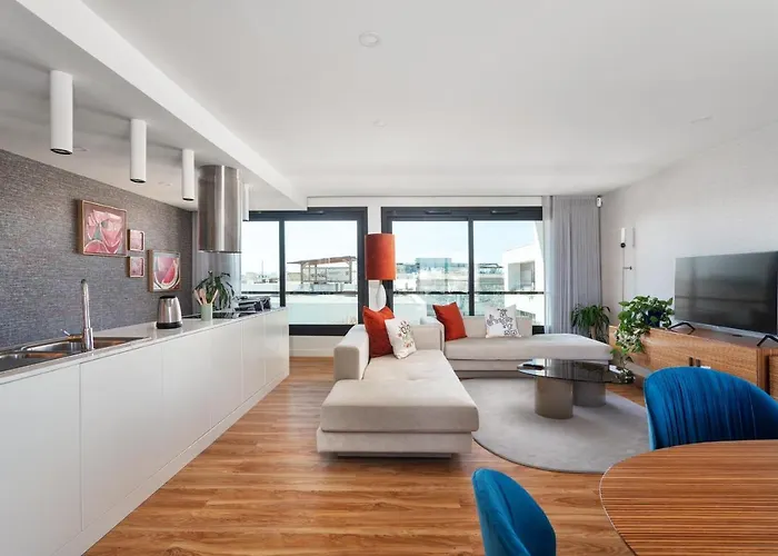 Diamond Downtown Center