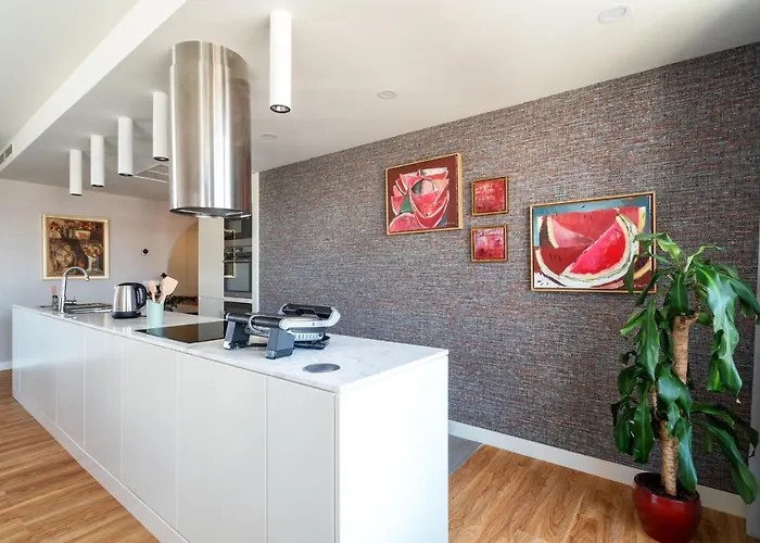 Diamond Downtown Center דירה