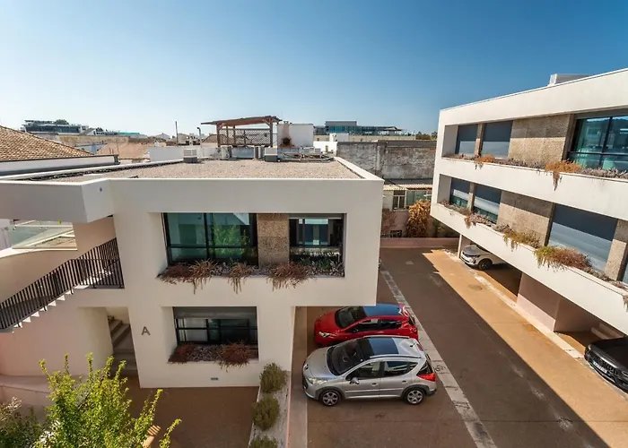 Diamond Downtown Center * פארו